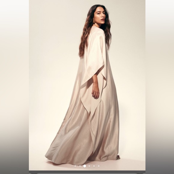 NUDE SHIMMERING KAFTAN - Picture 2 of 8